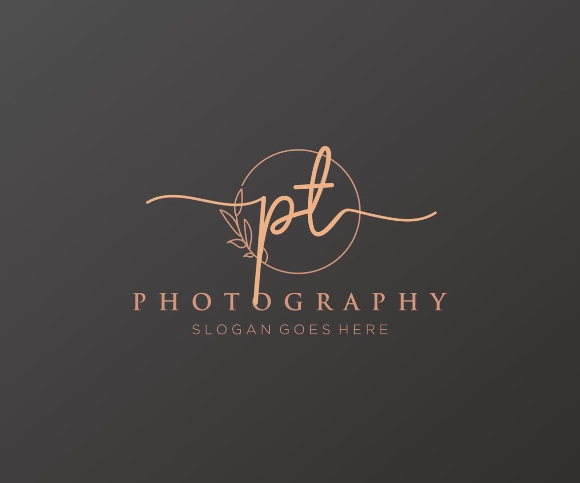 Initial PT feminine logo. Usable for Nature, Salon, Spa, Cosmetic and Beauty Logos. Flat Vector Logo Design Template Element.
