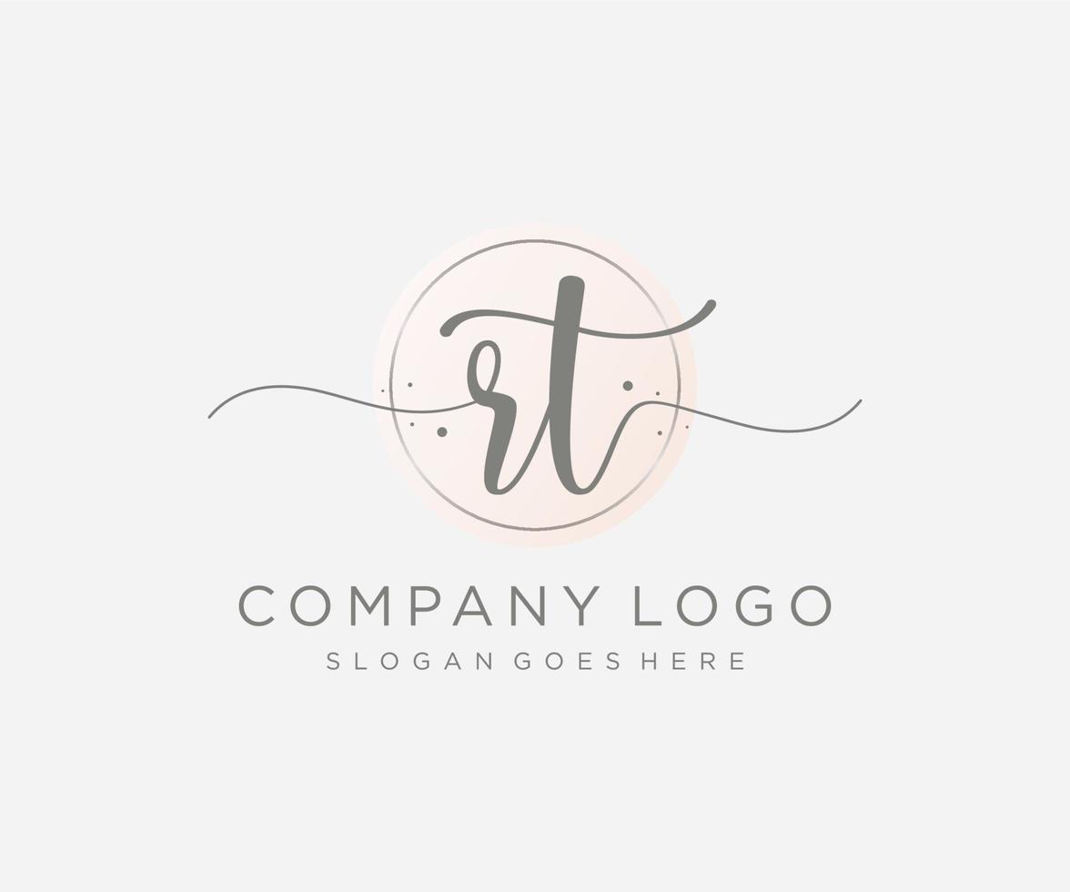 Initial RT feminine logo. Usable for Nature, Salon, Spa, Cosmetic and Beauty Logos. Flat Vector Logo Design Template Element.