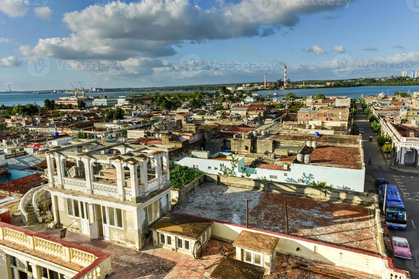 vista panorámica sobre la ciudad de cienfuegos, cuba. foto