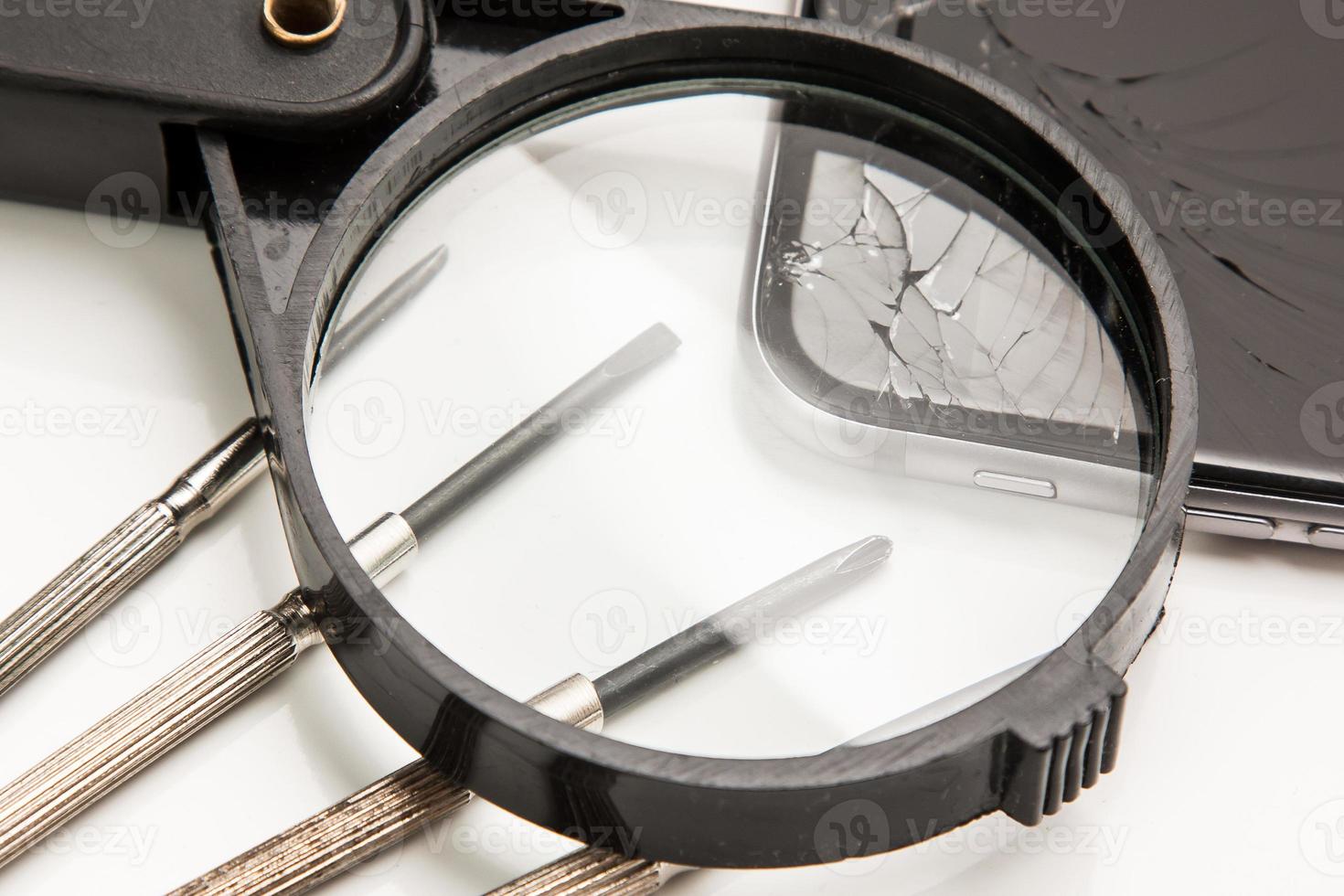 Smart phone and tools for repair photo