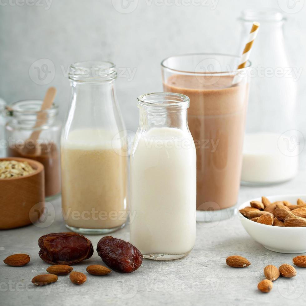 Almond and oat milk sweetened with dates and cocoa photo