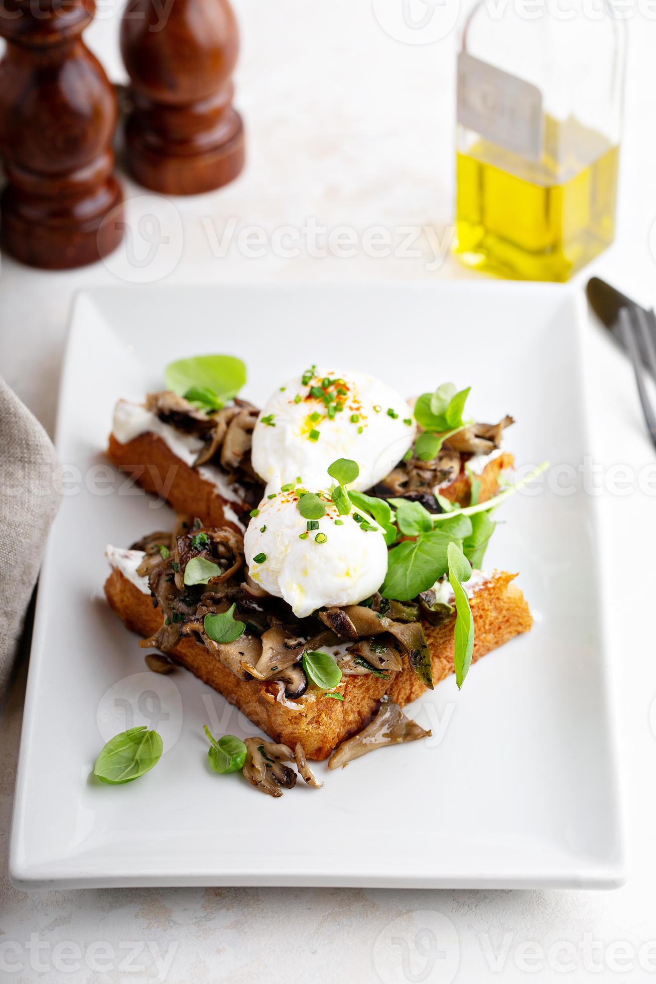 Breakfast toast with mushrooms and poached eggs 16117309 Stock Photo at