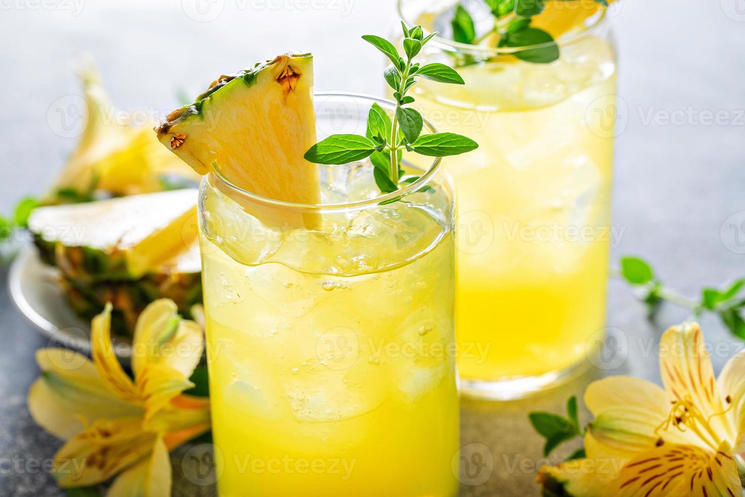 Refreshing summer mojito cocktail photo