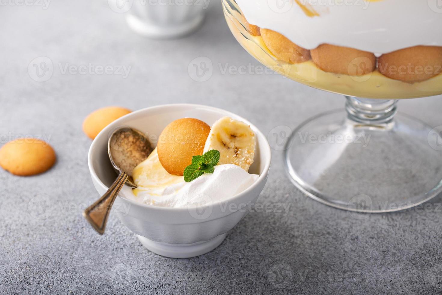 Banana pudding trifle in a large digh photo