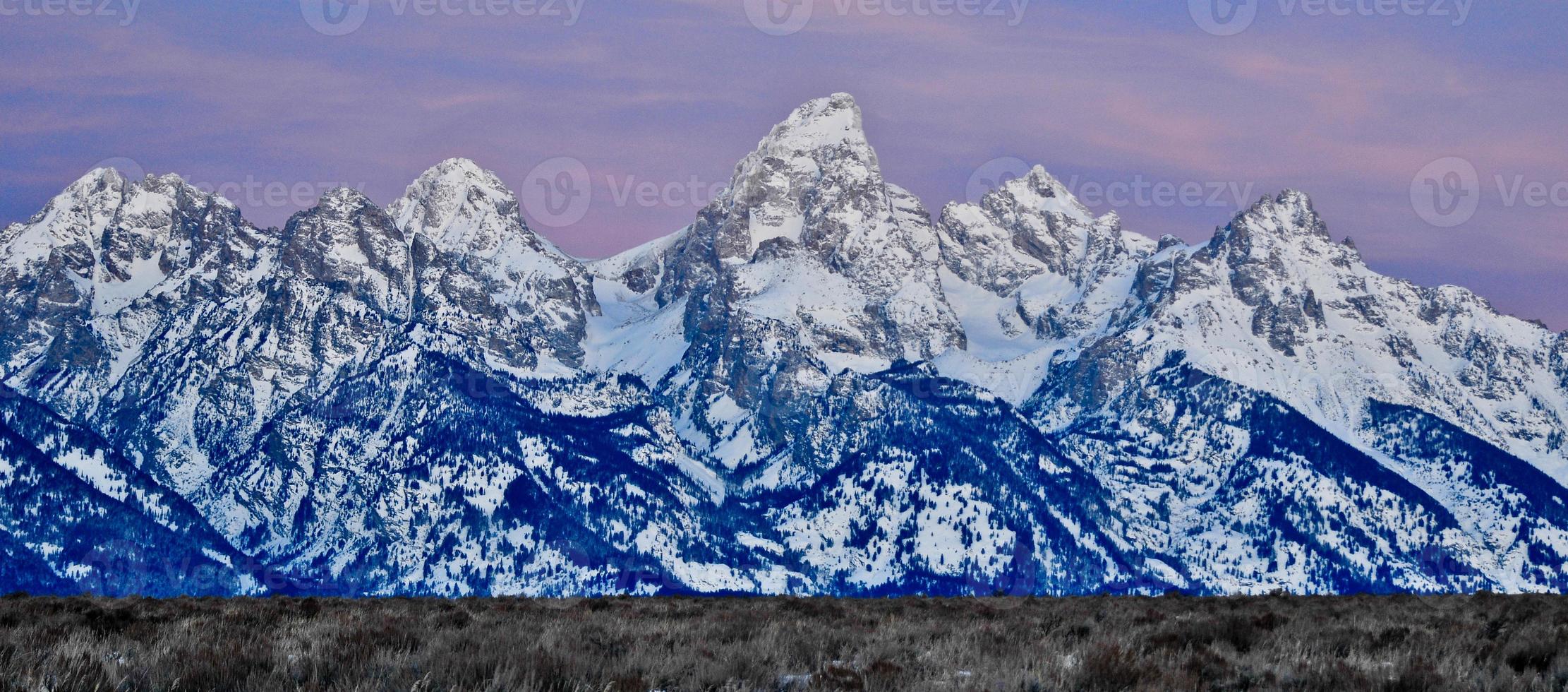 Mountains of Wyoming photo