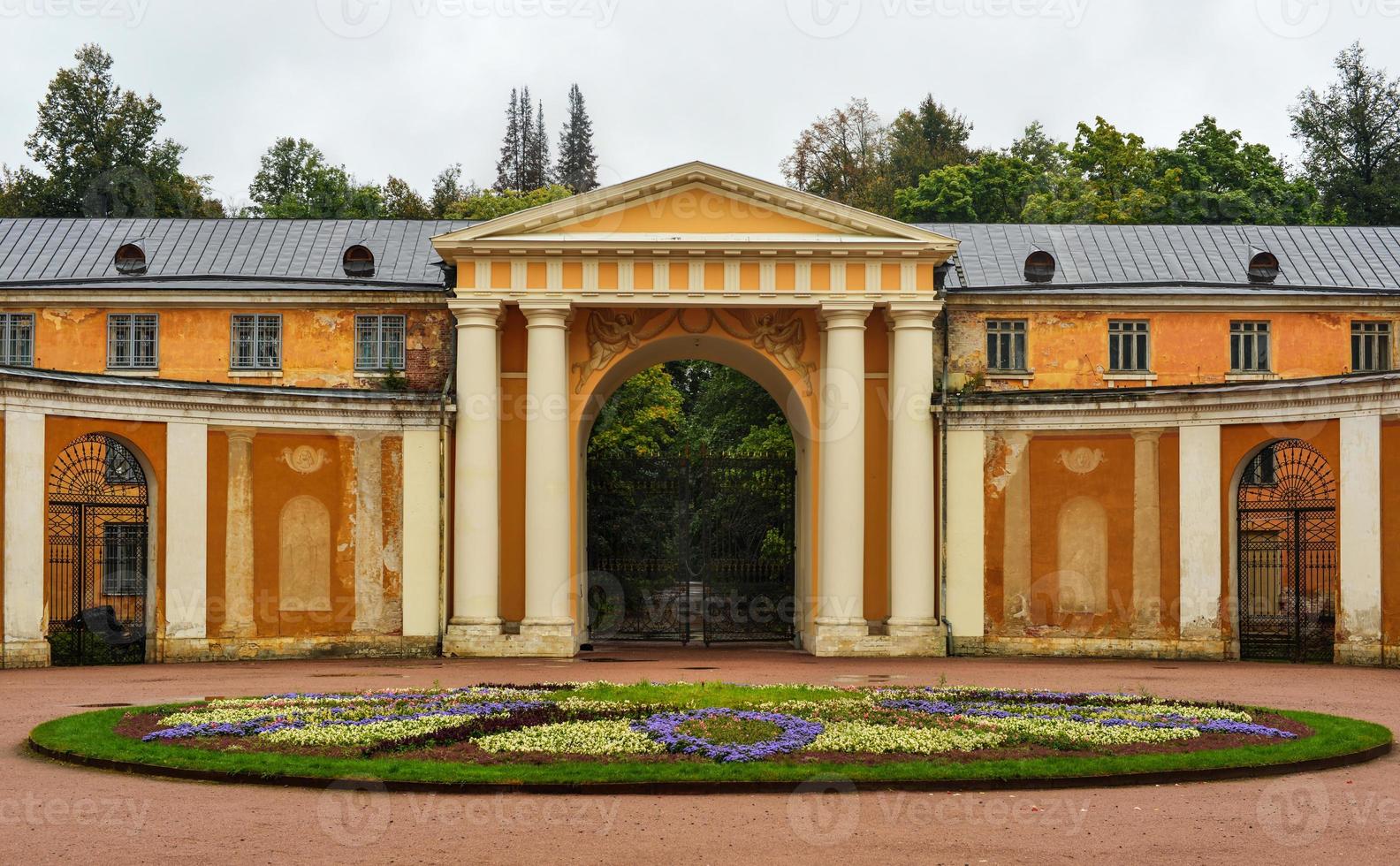 Grand Palace of Arkhangelskoye photo