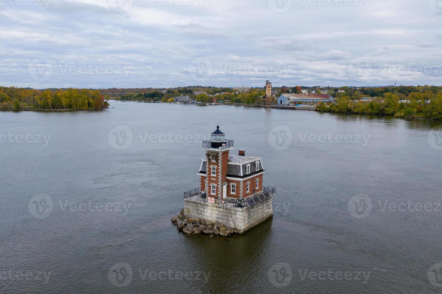 The Hudson Athens Lighthouse, sometimes called the Hudson City light, is a lighthouse located in the Hudson River in the state of New York photo