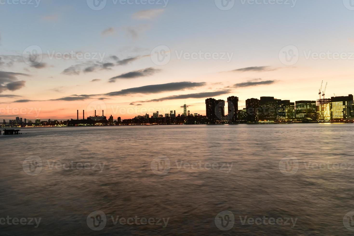 New York City skyline view from Gantry Park, Long Island City, Queens. photo