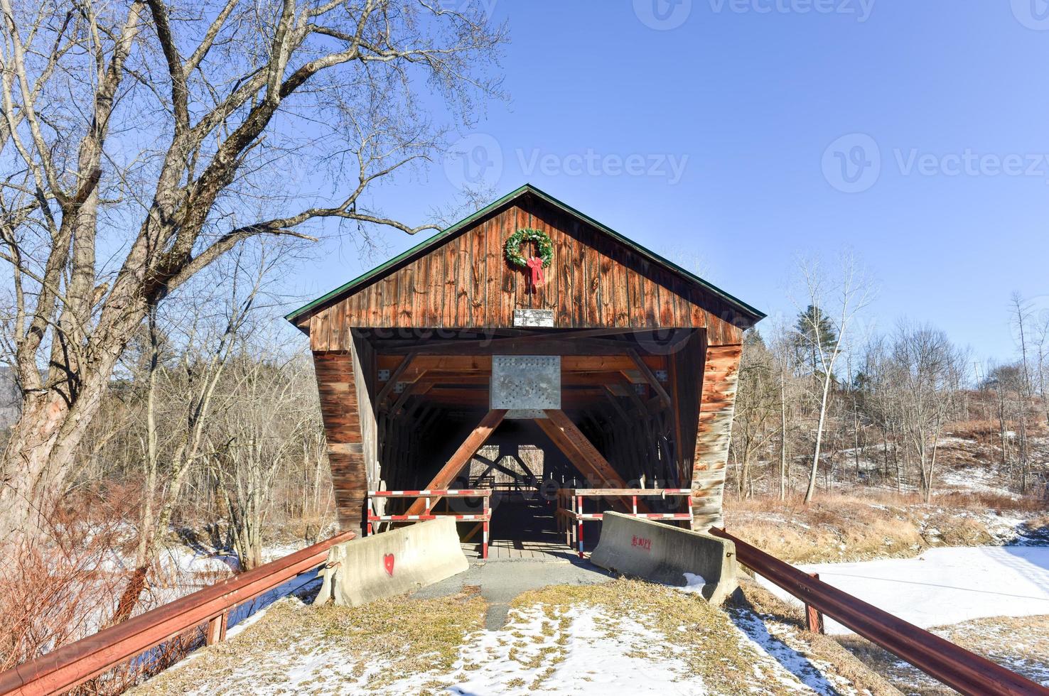 Hammond Covered Bridge in Pittsford, Vermont photo