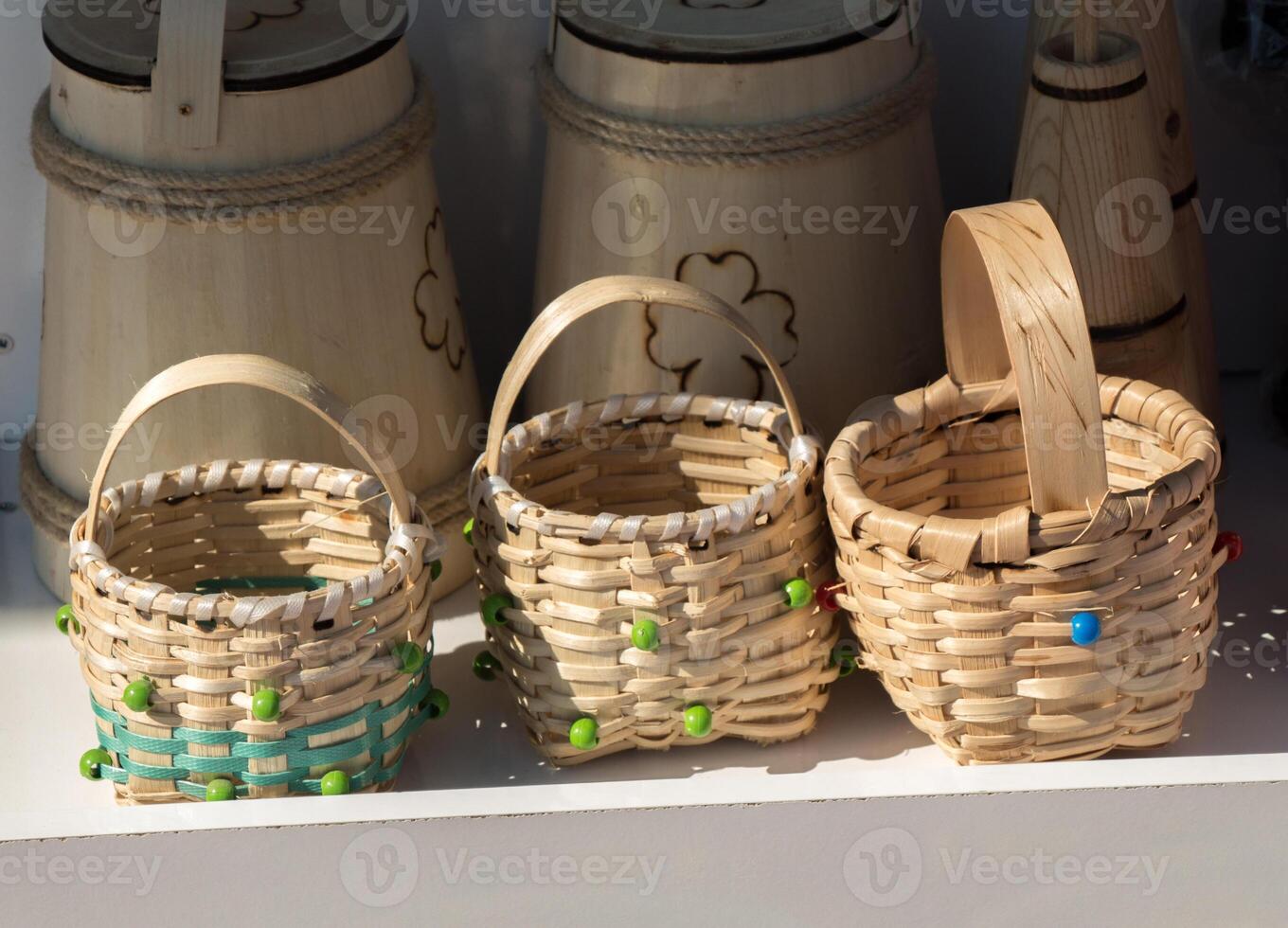 Empty wicker baskets for sale 16163256 Stock Photo at Vecteezy