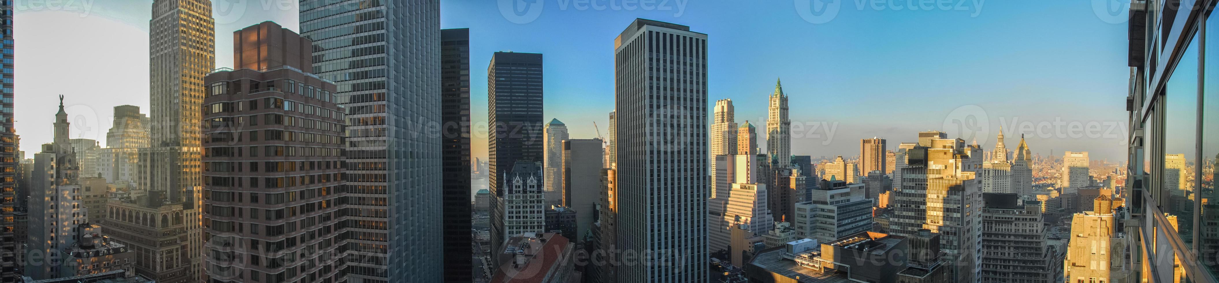 Panoramic view of the New York City skyline of downtown Manhattan in the Financial District. photo