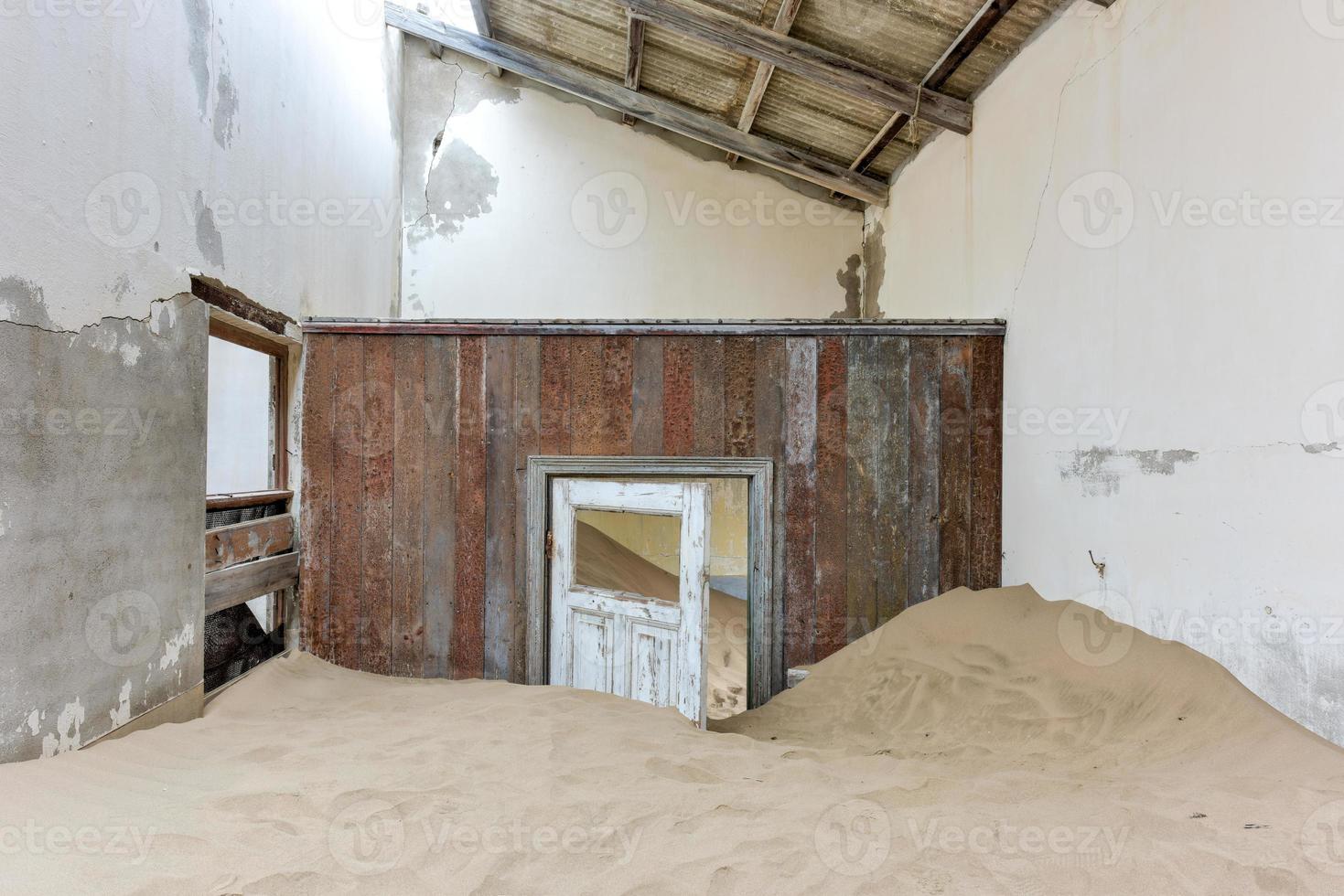 ciudad fantasma kolmanskop, namibia foto