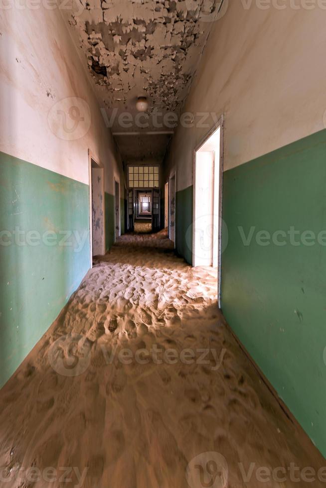 ciudad fantasma kolmanskop, namibia foto