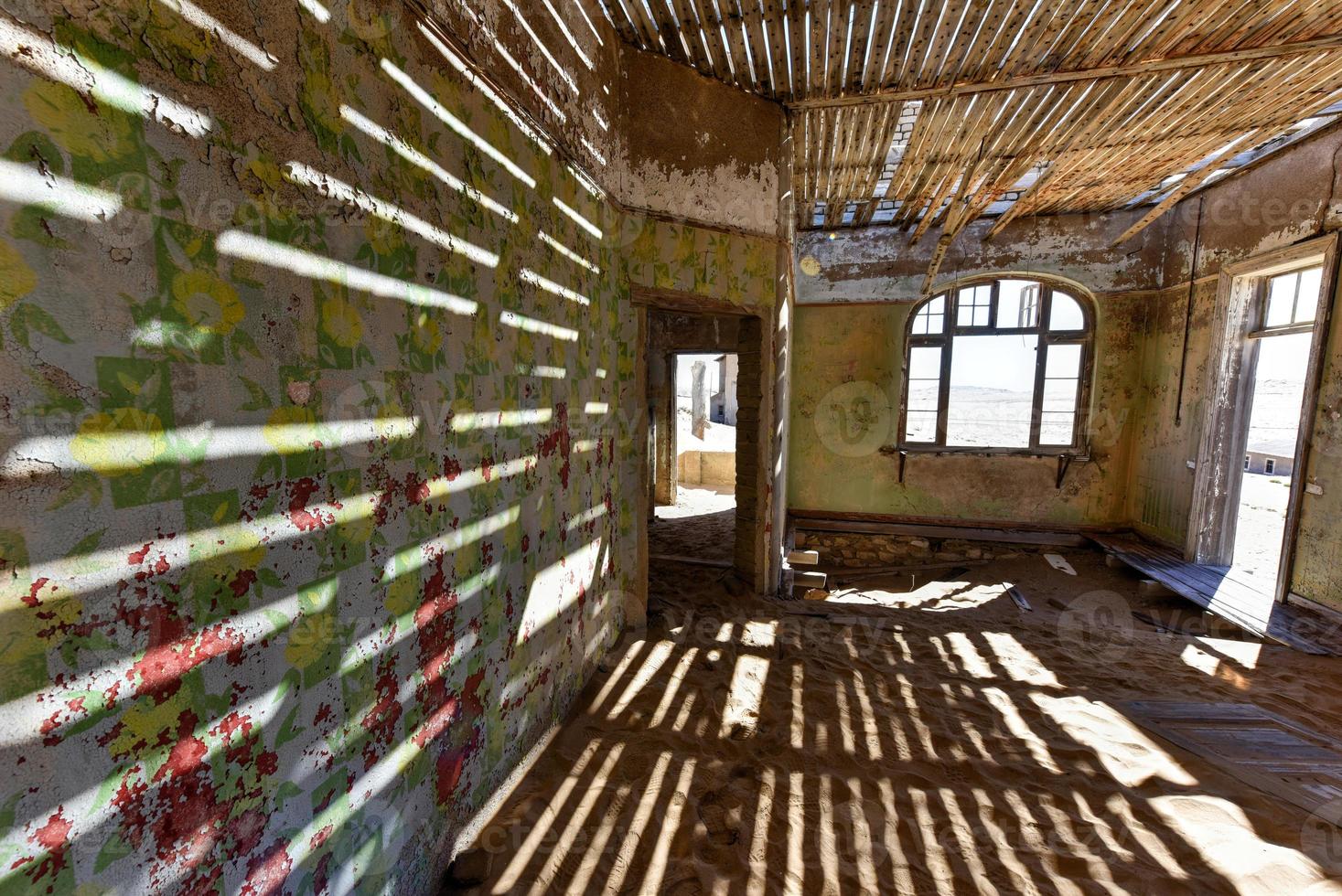 ciudad fantasma kolmanskop, namibia foto