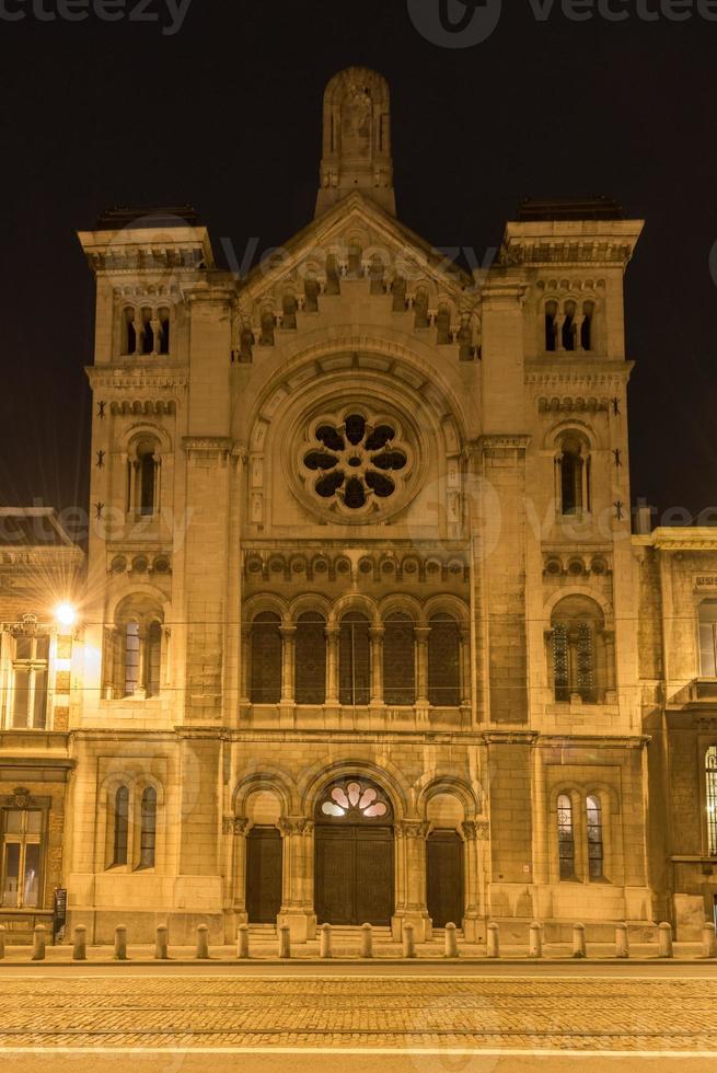 The Great Synagogue of Europe, formerly known as the Great Synagogue of Brussels, is the main synagogue in Brussels, Belgium which was dedicated as a focal point for European Jews in 2008. photo