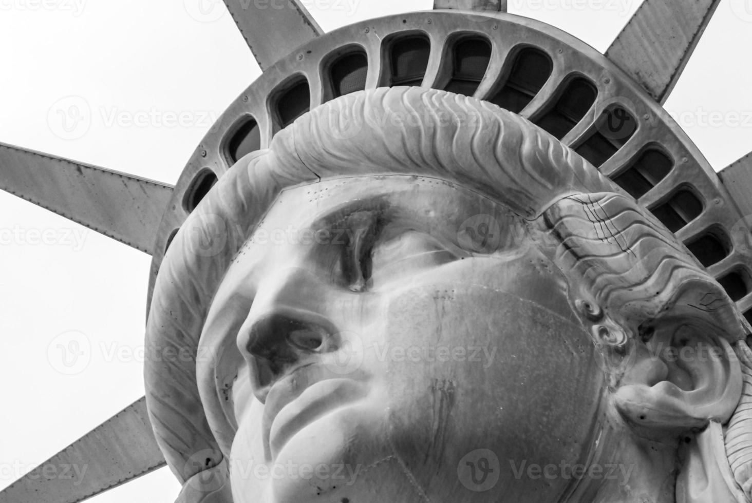 estatua de la libertad en la ciudad de nueva york. foto