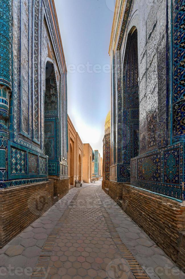 shah-i-zinda o shohizinda, una necrópolis en samarcanda, uzbekistán. foto