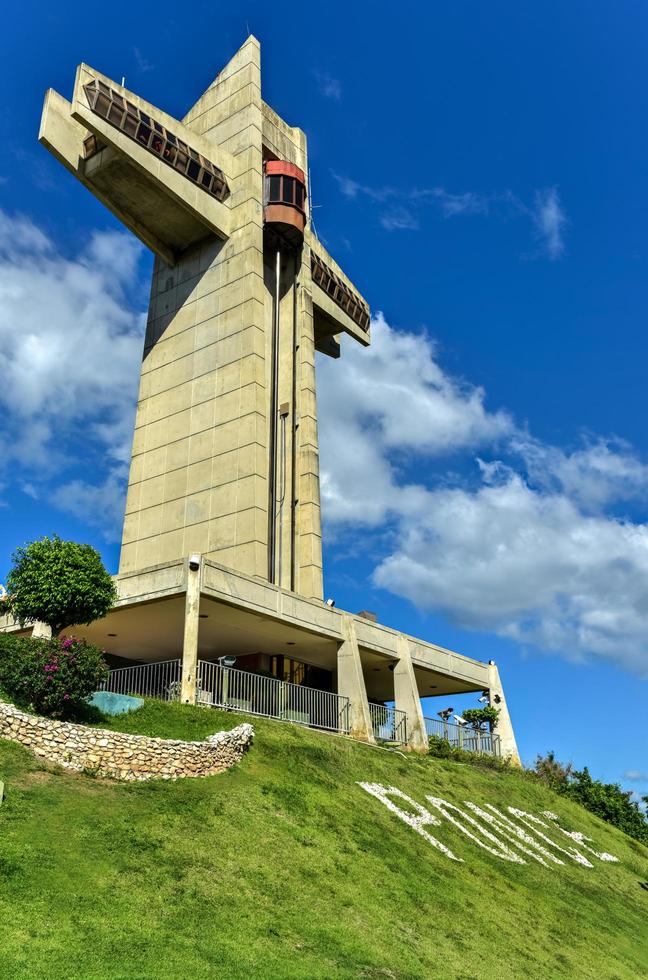 cruz de vigilante en ponce, puerto rico, 2022 foto