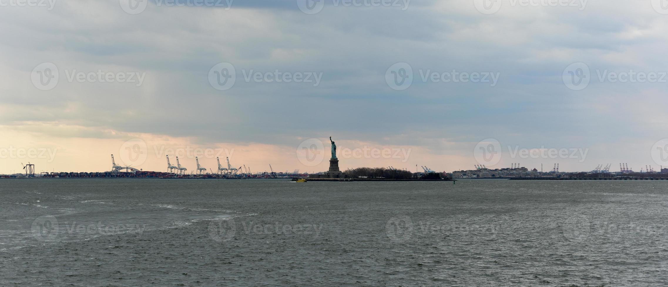 Statue of Liberty photo