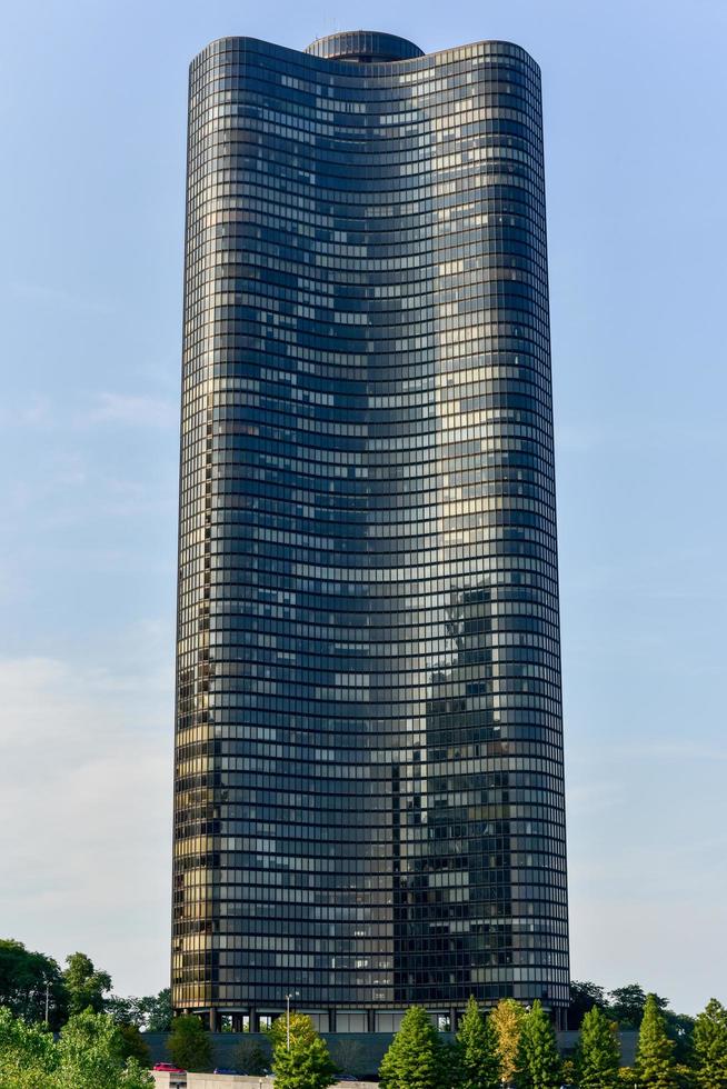 Lake Point Tower in Chicago, 2022 photo