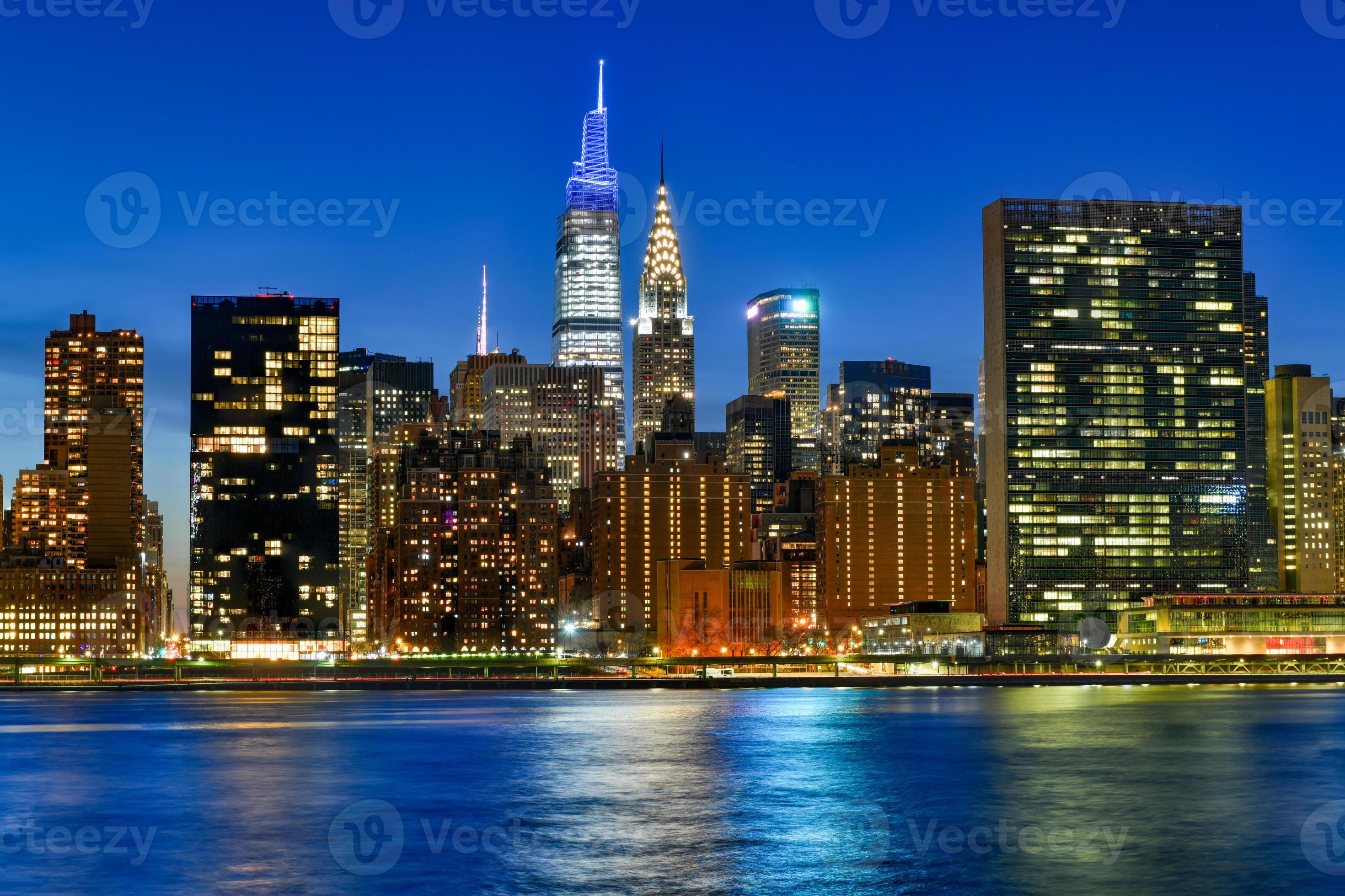 View of Midtown Manhattan at sunset from Long Island City, Queens, New