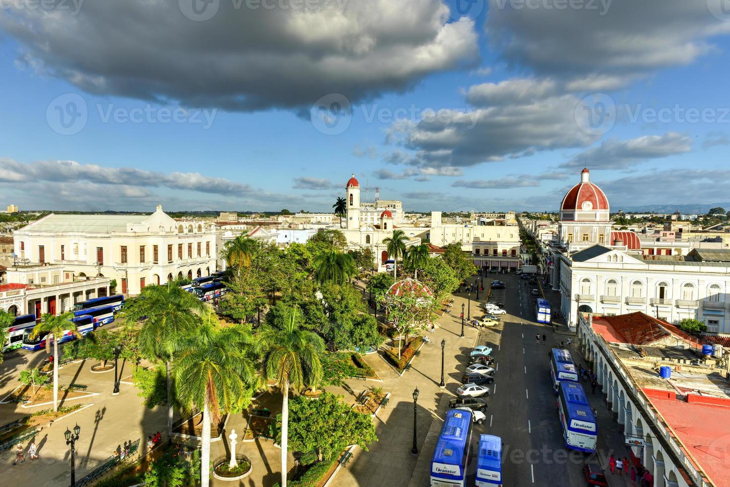 vista panorámica sobre la ciudad de cienfuegos, cuba. foto