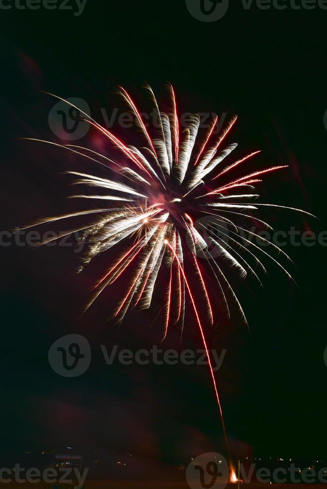 fuegos artificiales de verano de coney island - brooklyn, nueva york foto