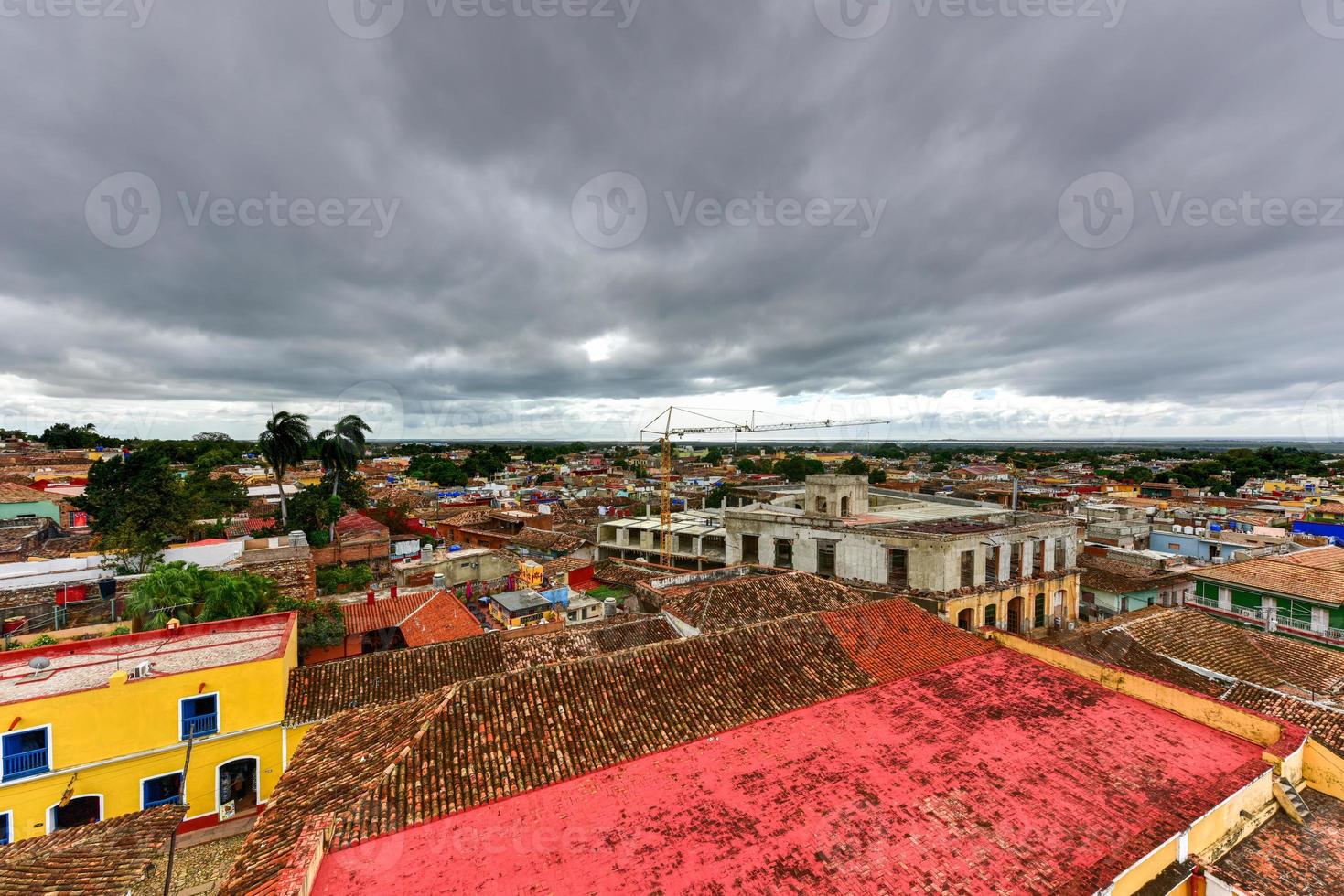 vista panorámica sobre la parte antigua de trinidad, cuba, un sitio del patrimonio mundial de la unesco. foto