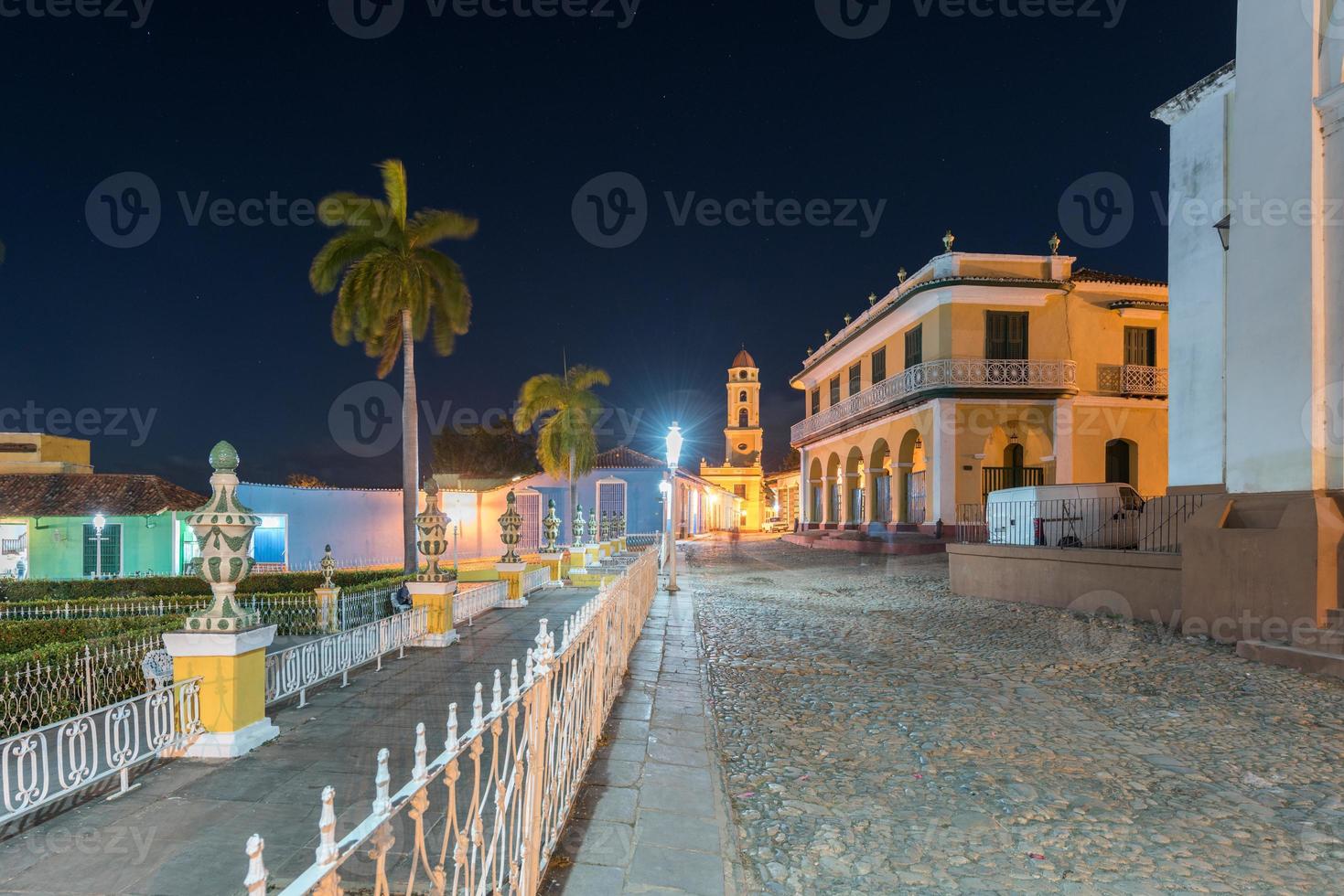 plaza mayor en el centro de trinidad, cuba, un sitio del patrimonio mundial de la unesco. foto