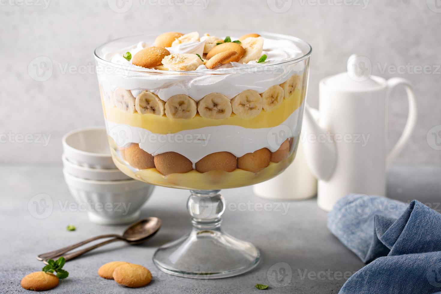 Banana pudding trifle in a large digh photo