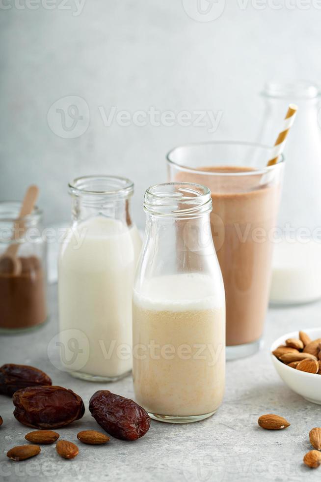 Almond and oat milk sweetened with dates and cocoa photo