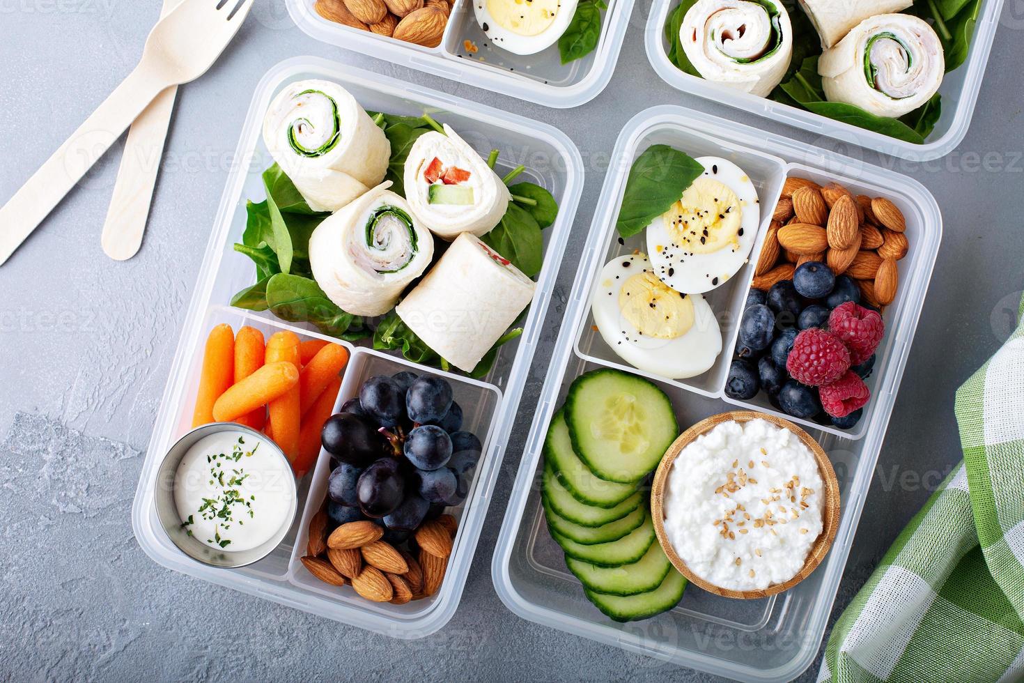 almuerzo o merienda saludable para llevar foto