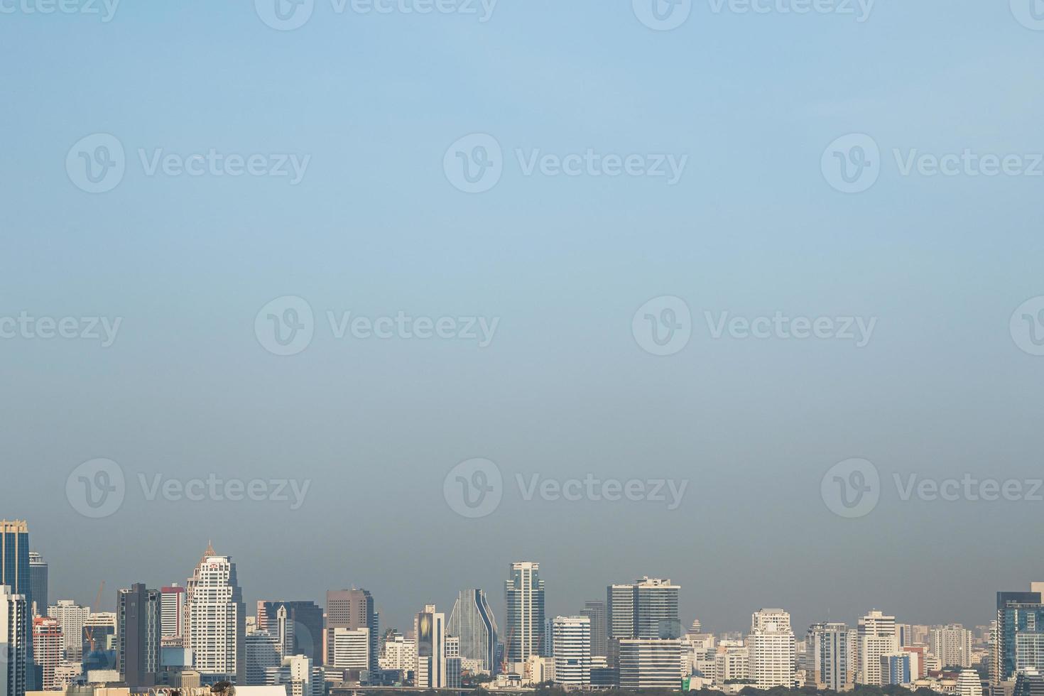 vista de la ciudad moderna de bangkok, tailandia foto