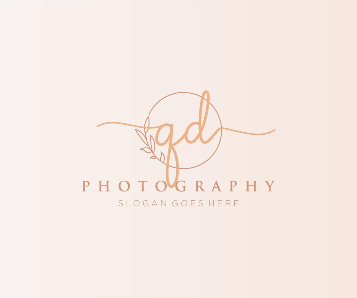 Initial QD feminine logo. Usable for Nature, Salon, Spa, Cosmetic and Beauty Logos. Flat Vector Logo Design Template Element.
