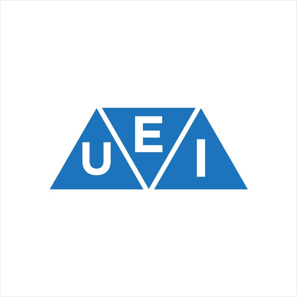 diseño de logotipo en forma de triángulo eui sobre fondo blanco. concepto de logotipo de letra de iniciales creativas eui. vector