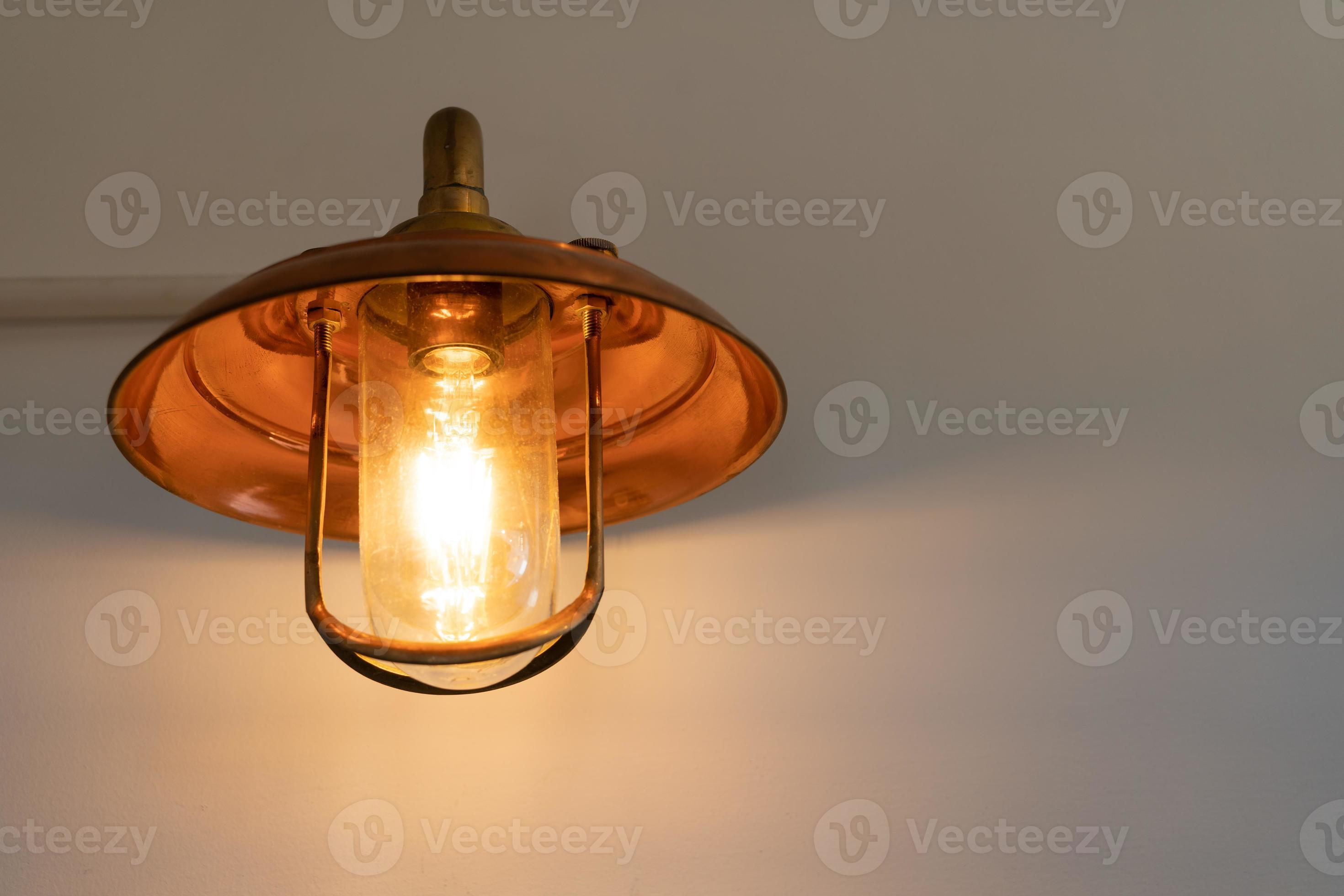 Incandescent lamps in a modern cafe. Edison lamp. modern interior