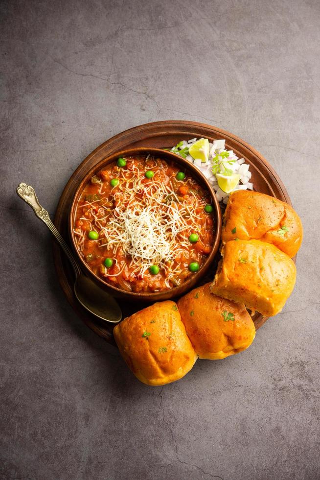 cheese Pav Bhaji Recipe is a  street food Bhaji-pav recipe with addition of cheese photo