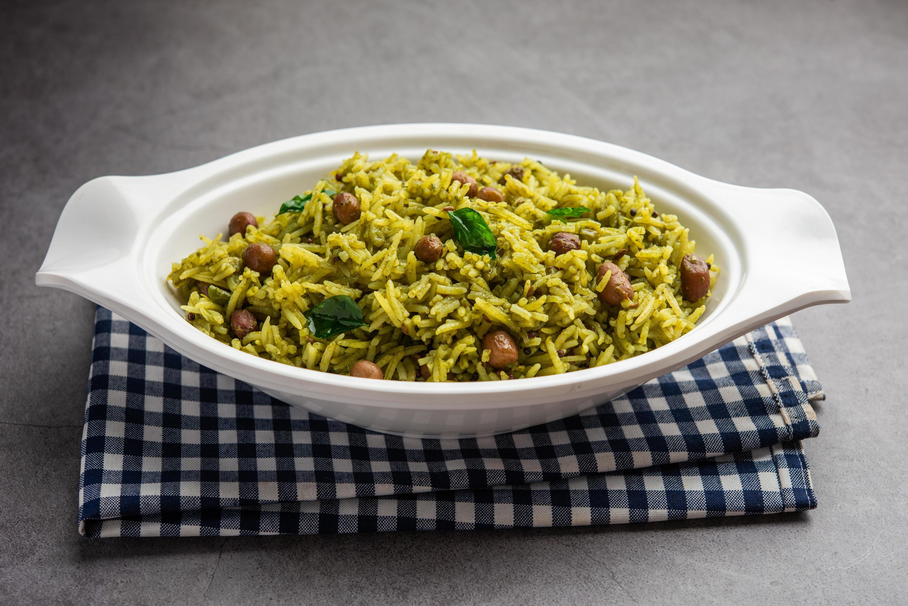 Palak Khichdi Is A One Pot Nutritious Meal Of Mung Lentils And Rice palak-khichdi-is-a-one-pot-nutritious-meal-of-mung-lentils-and-rice