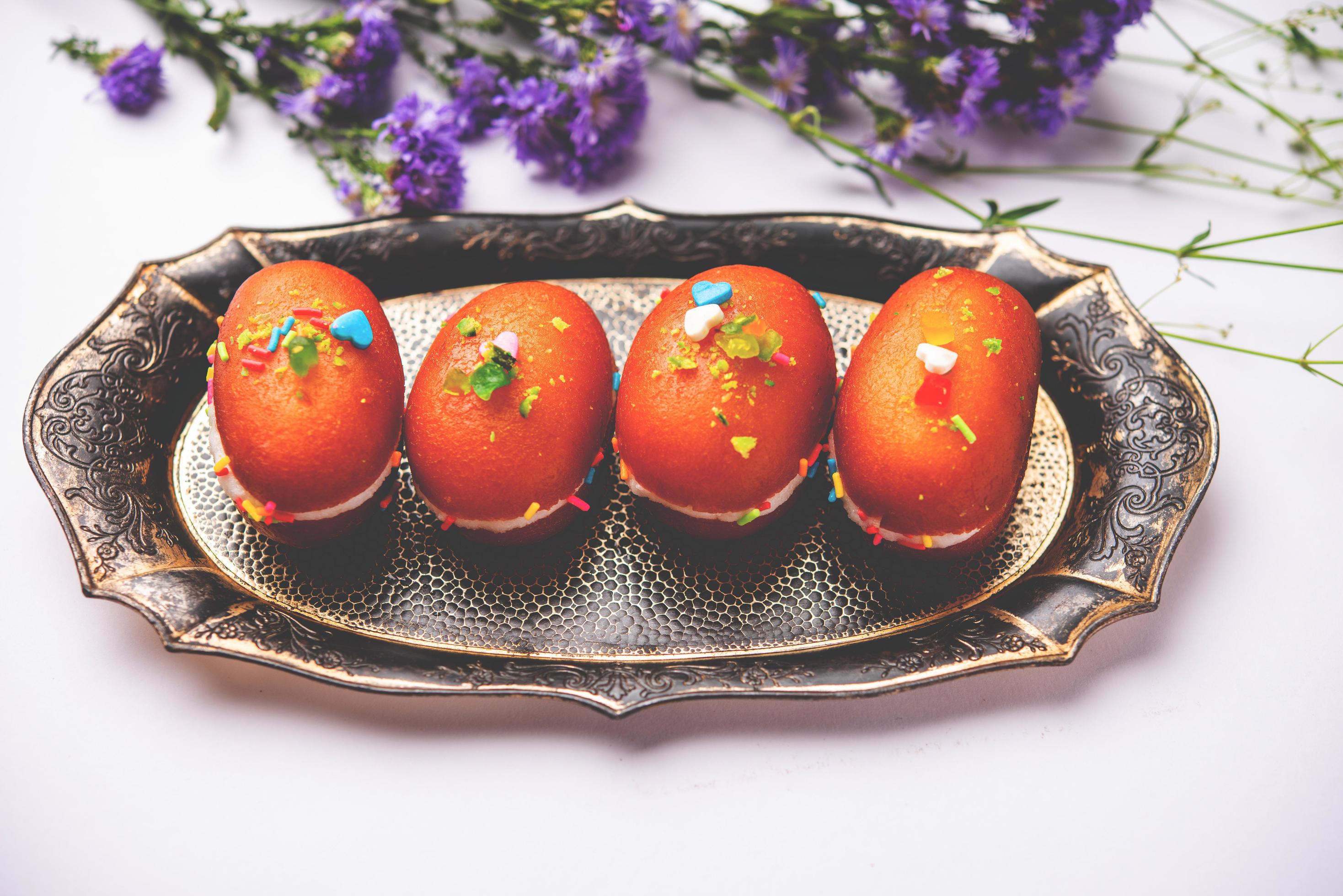 Gulab Jamun Stock Photo - Download Image Now - Gulab Jamun, Sweet Food,  Dessert - Sweet Food - iStock