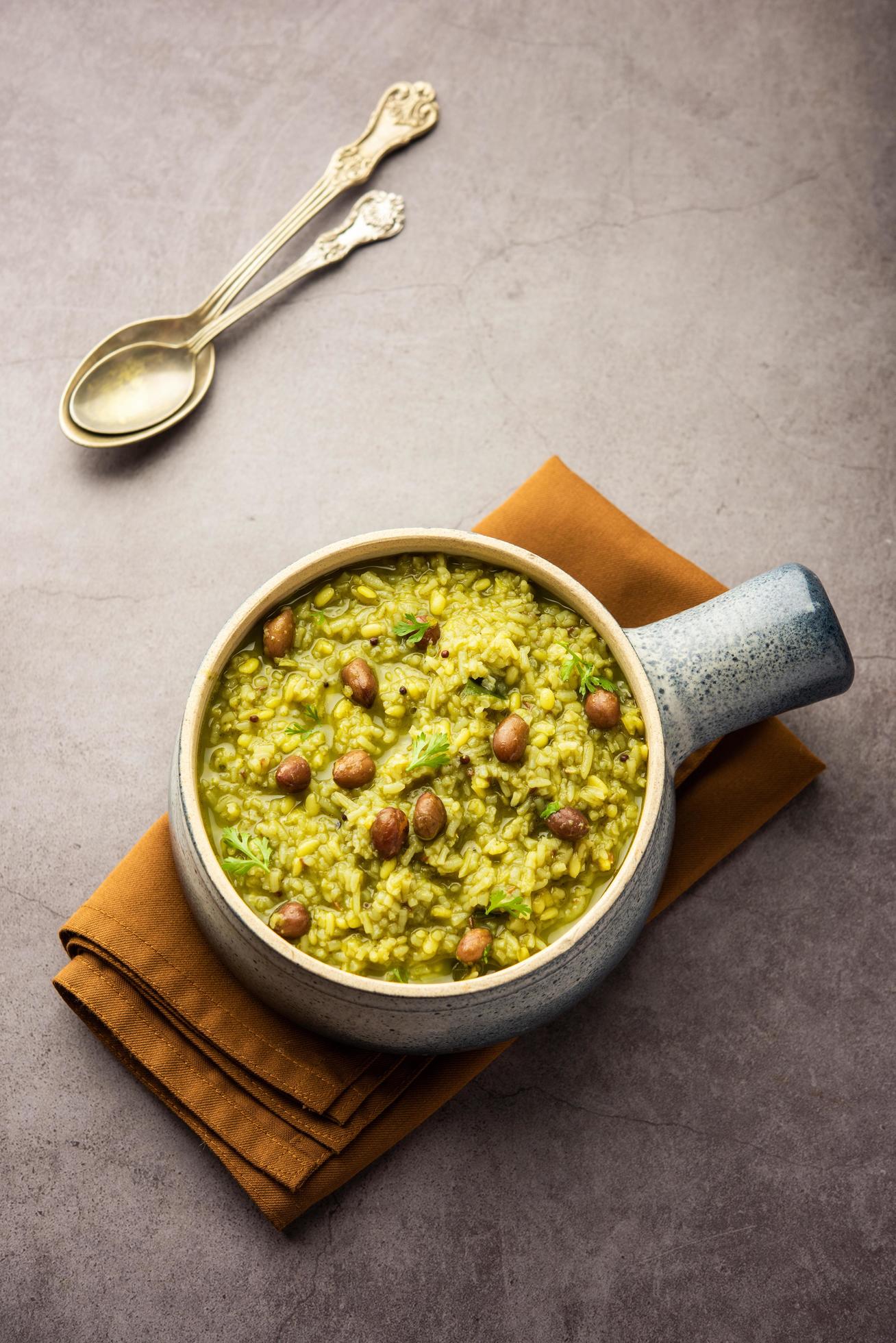 Palak Khichdi Is A One Pot Nutritious Meal Of Mung Lentils And Rice palak-khichdi-is-a-one-pot-nutritious-meal-of-mung-lentils-and-rice