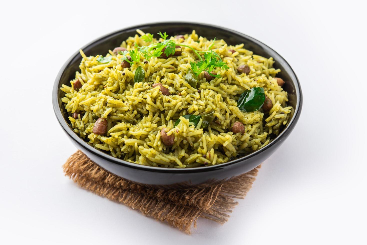 Palak khichdi is a one pot nutritious meal of mung lentils and rice