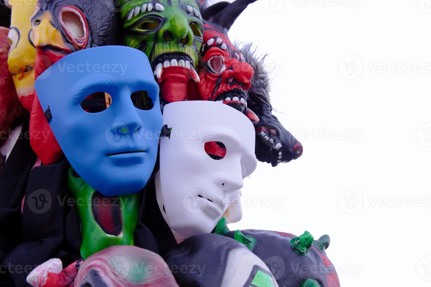 Toy mask To be tricked into playing on Halloween photo