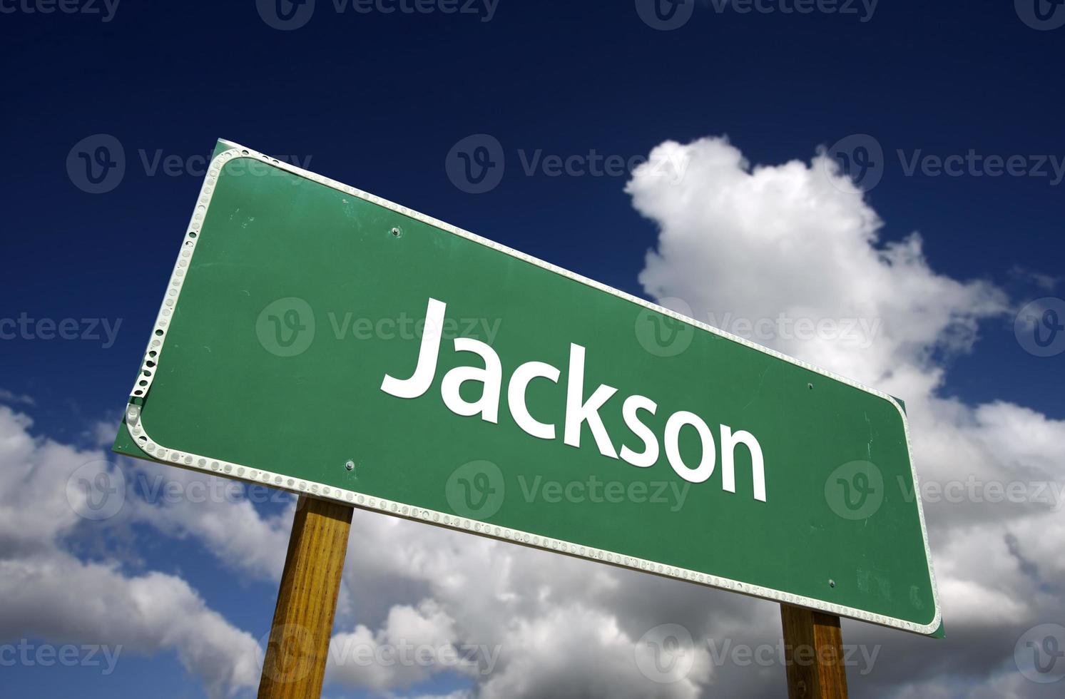 señal de carretera verde jackson foto