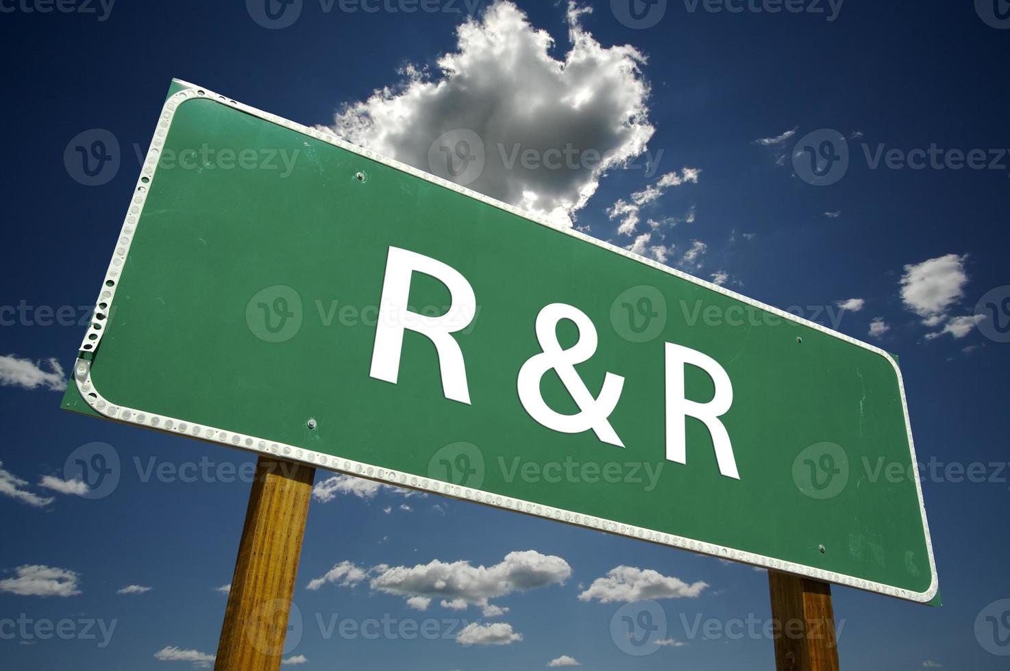 R and R Road Sign with Dramatic Clouds 16307538 Stock Photo at Vecteezy