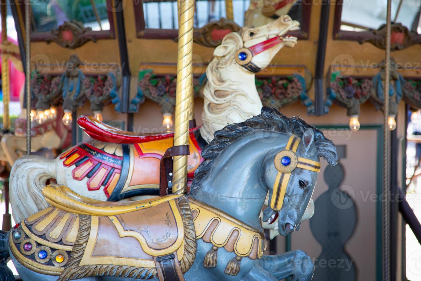 detalles del caballo de carrusel de feria foto