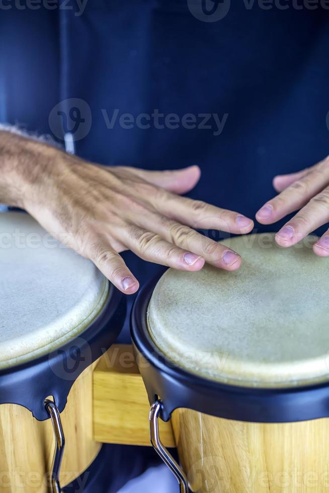 detalle de primer plano del baterista foto