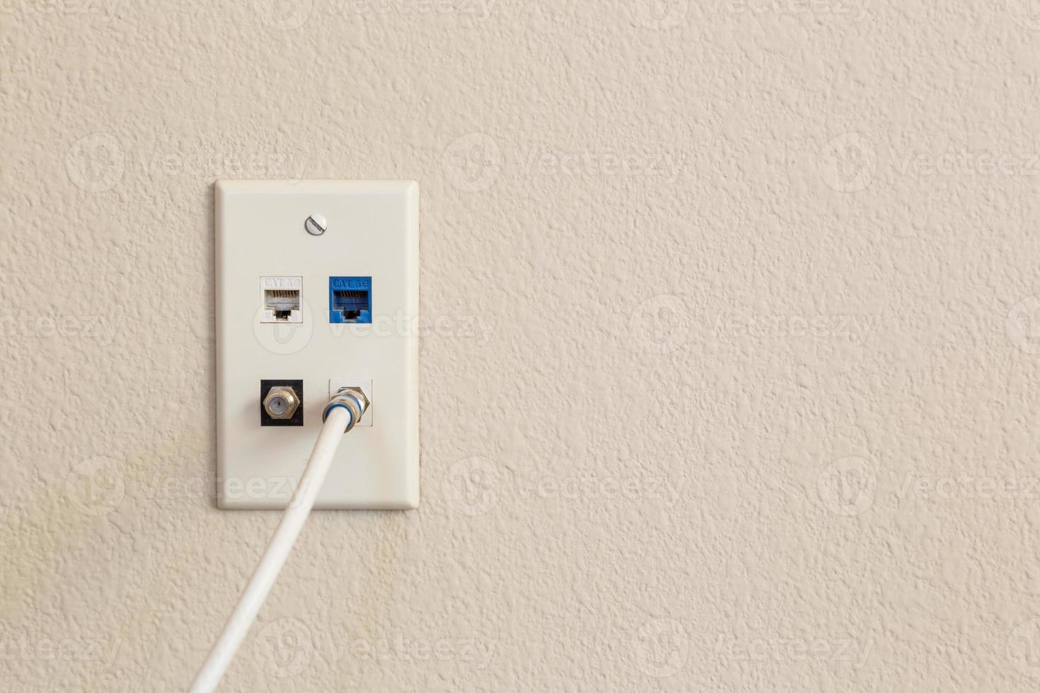 Multi-media Wall Plate with Cable photo