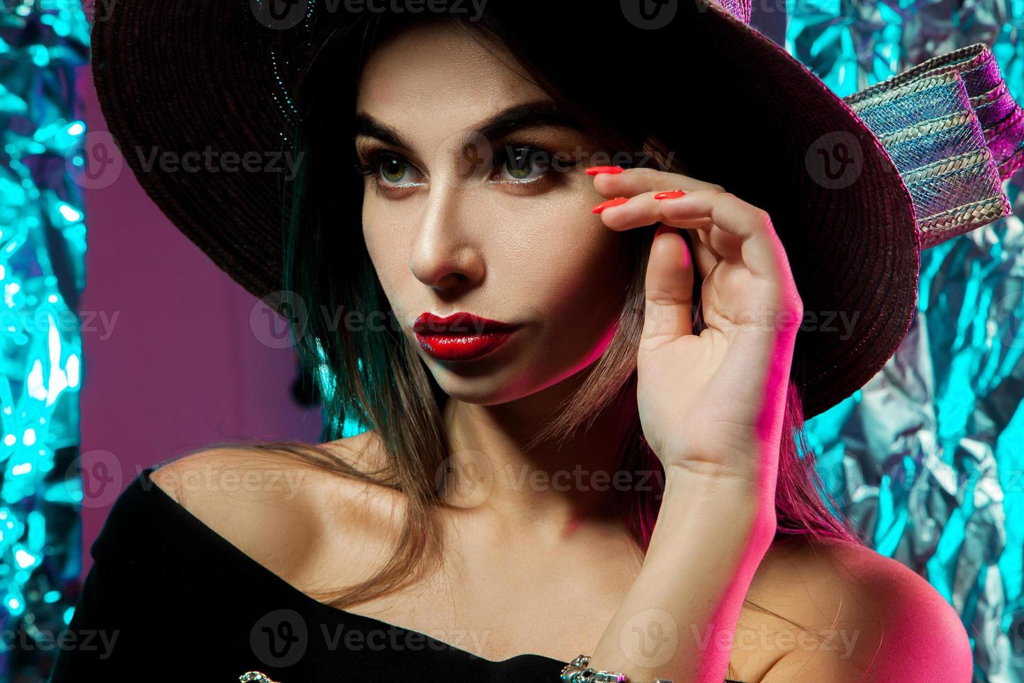 girl in hat with wide brim photo