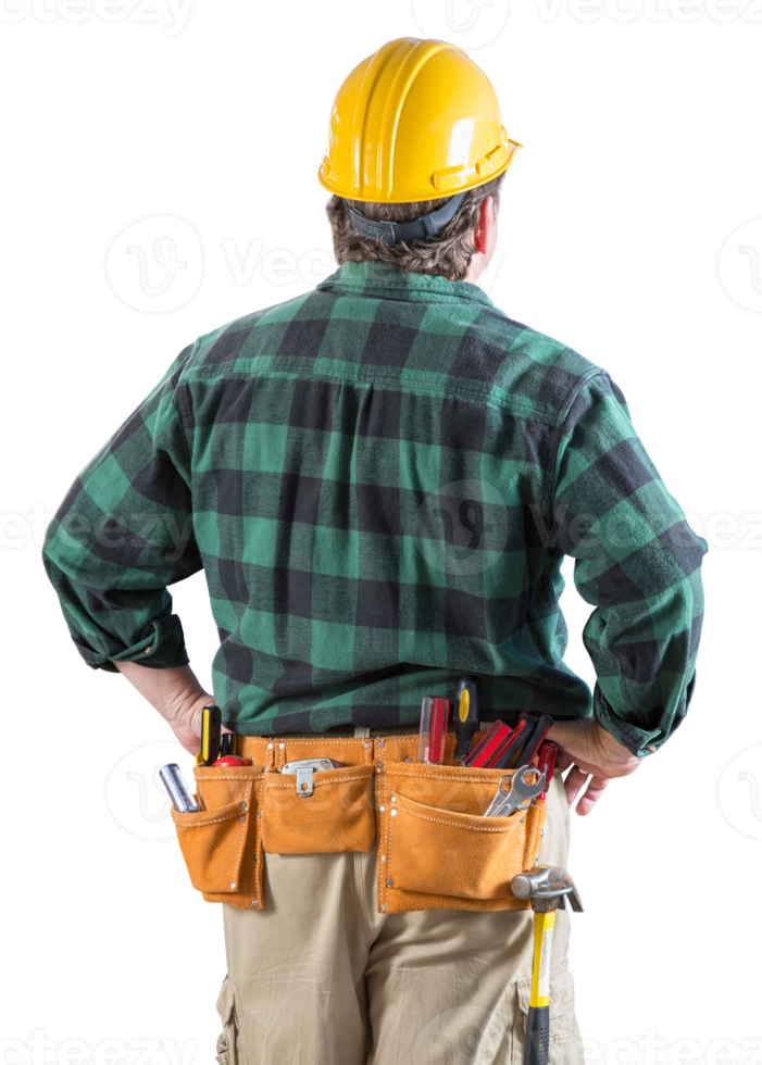 vista png transparente por trás do empreiteiro masculino com capacete e cinto de ferramentas.