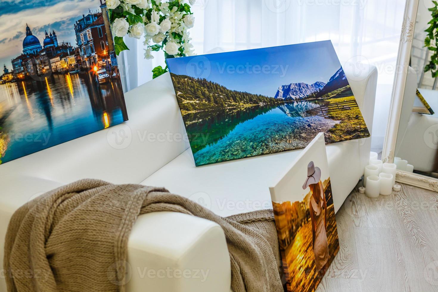 New canvas prints of landscape photos, photo canvases are in the interior